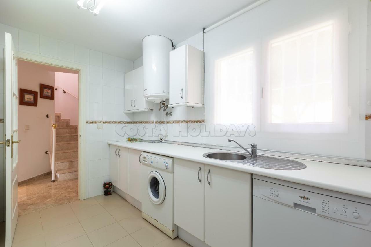 Townhouse Manilva Beach Exterior photo
